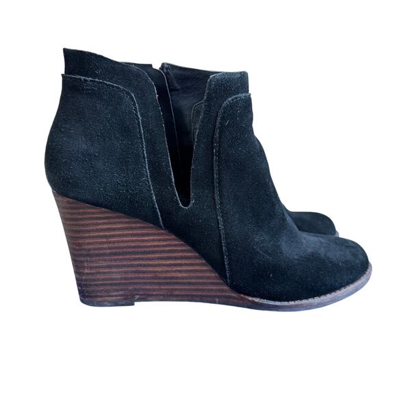 Lucky Brand Yabba Black Suede Wedge Ankle Booties Sz 9 - Picture 1 of 9